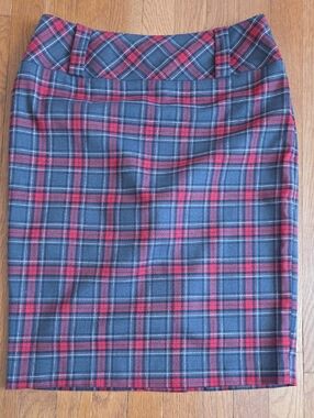 Sharagano Black and Red Plaid Pencil Skirt